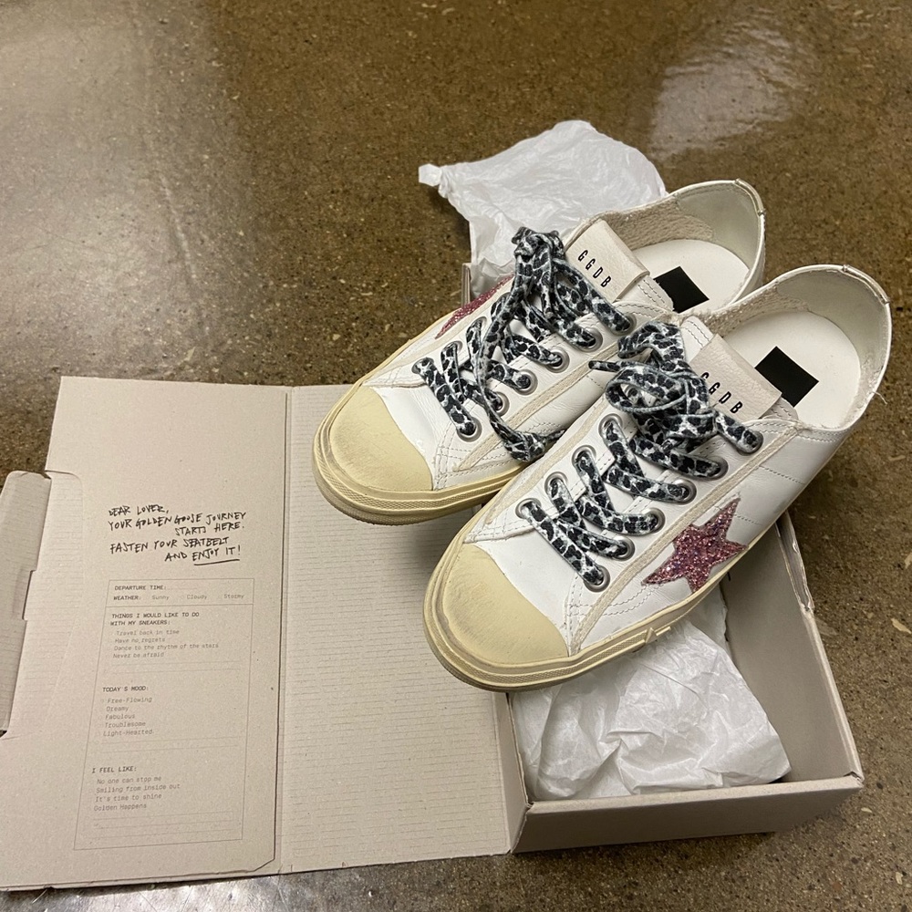 Golden Goose VStar 2- Brand New